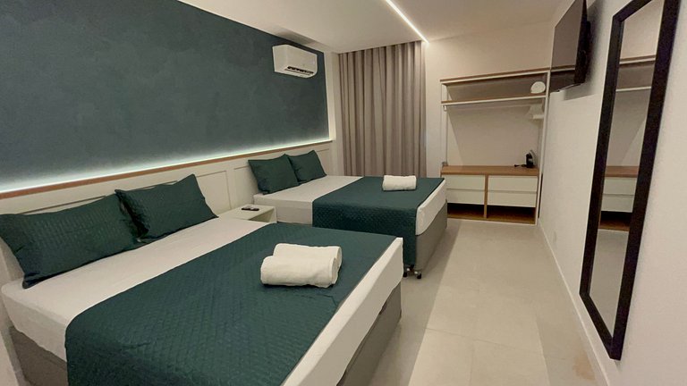 The Luxury Green Flat