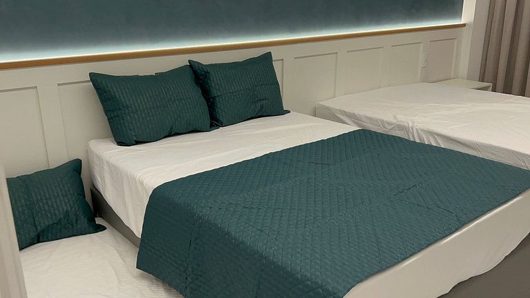 The Luxury Green Flat