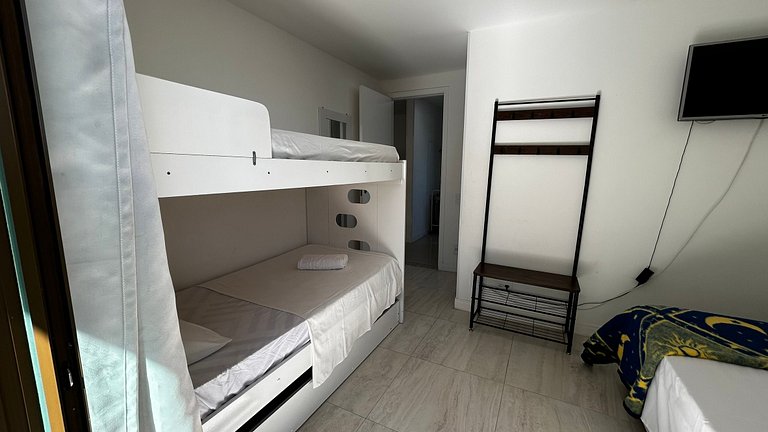 Apartamento de frente para a praia dos Anjos
