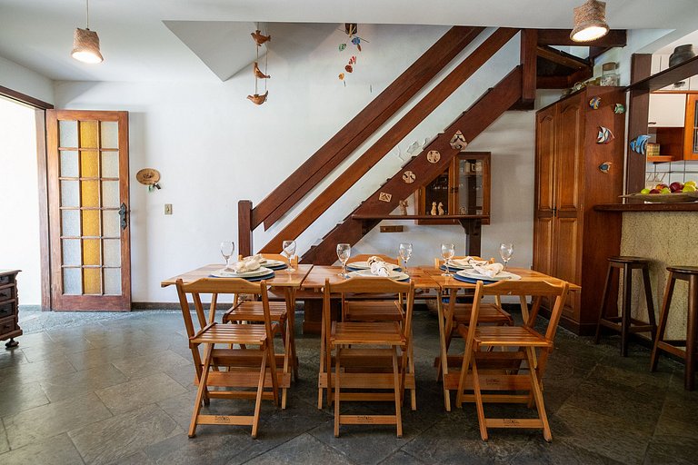 Charme e Conforto a Metros do Mar em Arraial.