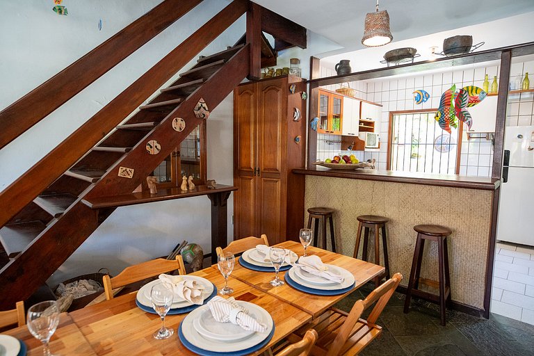 Charme e Conforto a Metros do Mar em Arraial.