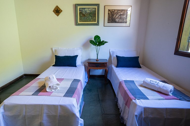 Charme e Conforto a Metros do Mar em Arraial.