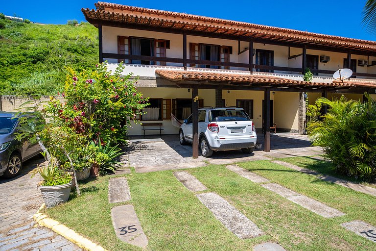 Charme e Conforto a Metros do Mar em Arraial.