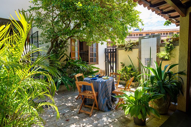 Charme e Conforto a Metros do Mar em Arraial.
