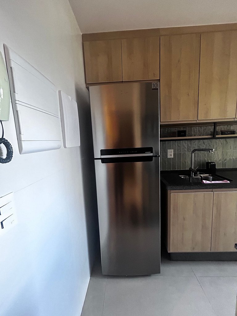 Apartamento moderno com piscina próximo à praia de Itaparica