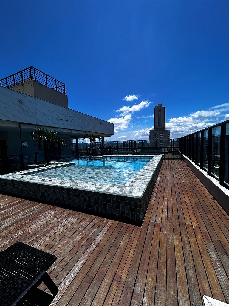 Apartamento moderno com piscina próximo à praia de Itaparica